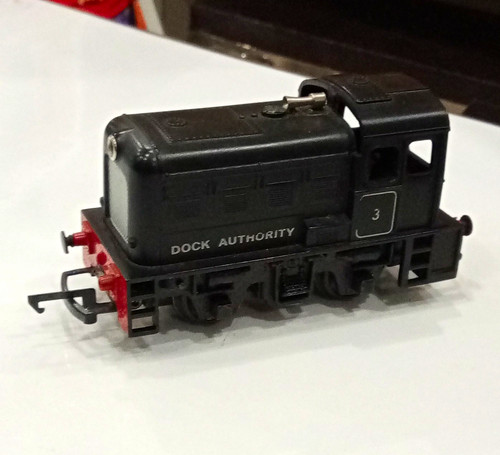 Hornby gauge dock authority - hornby,